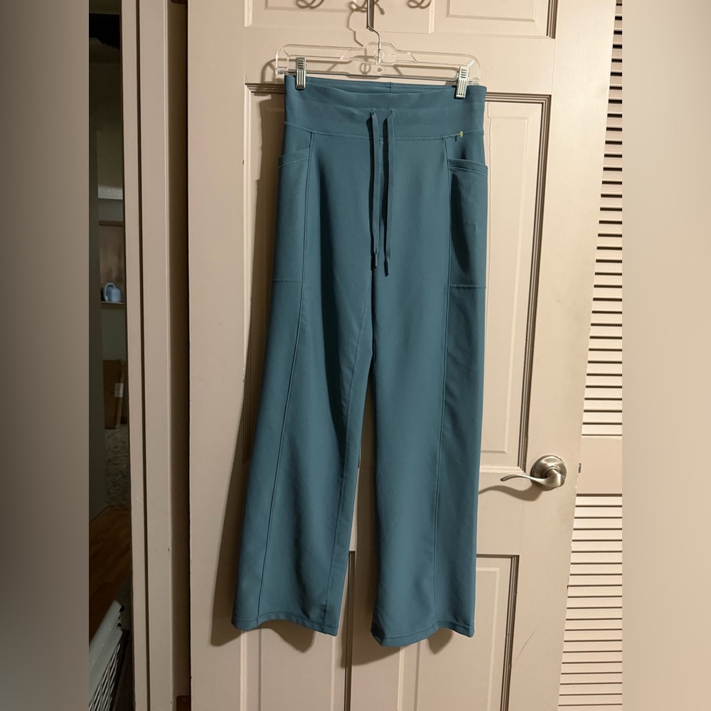 32 Degrees Cool Women's Wide-Leg Ribbed Semi-Flare Pants Size S Blue